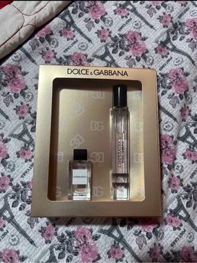 Dolce & Gabbana Gold Perfume Gift Set with Clear Glass Bottles